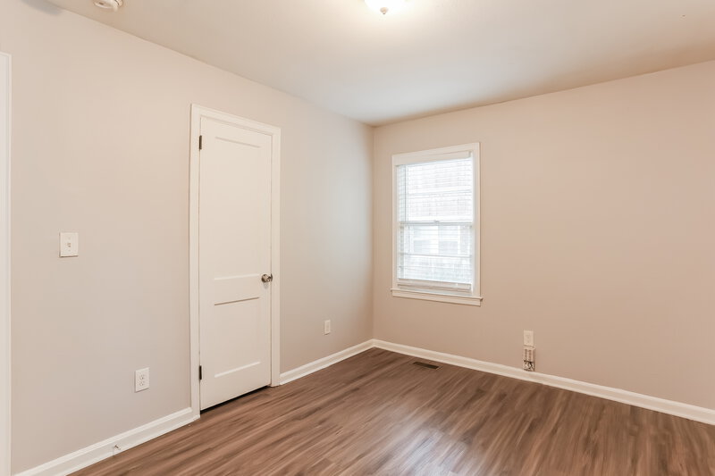 2,100/Mo, 2517 Old Colony Road East Point, GA 30344 Bedroom View 2