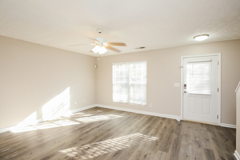 1,655/Mo, 4059 Browne Court Conley, GA 30288 Living Room View