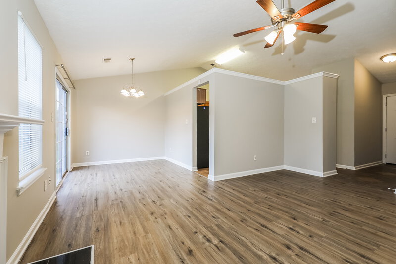 1,595/Mo, 4252 Catalpa Court Ellenwood, GA 30294 Living Room View