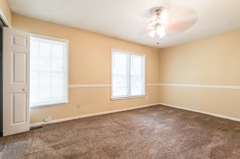 1,290/Mo, 700 Redland Dr Jonesboro, GA 30238 Main Bedroom View