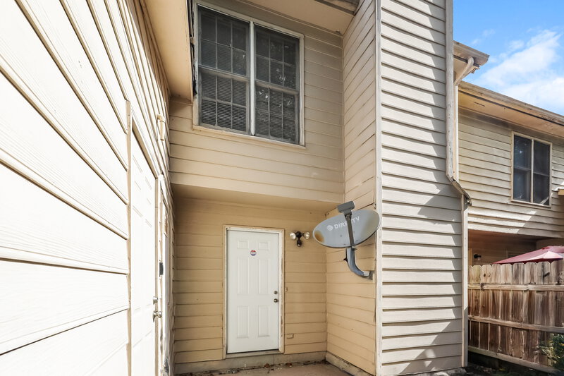 1,290/Mo, 700 Redland Dr Jonesboro, GA 30238 Rear View