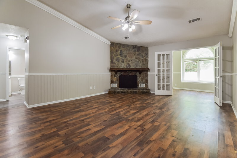 1,830/Mo, 3845 Scarsborough Drive Lawrenceville, GA 30044 Living Room View 2