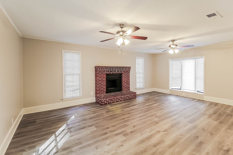 1,855/Mo, 3611 Tufts Court Decatur, GA 30034 Living Room View