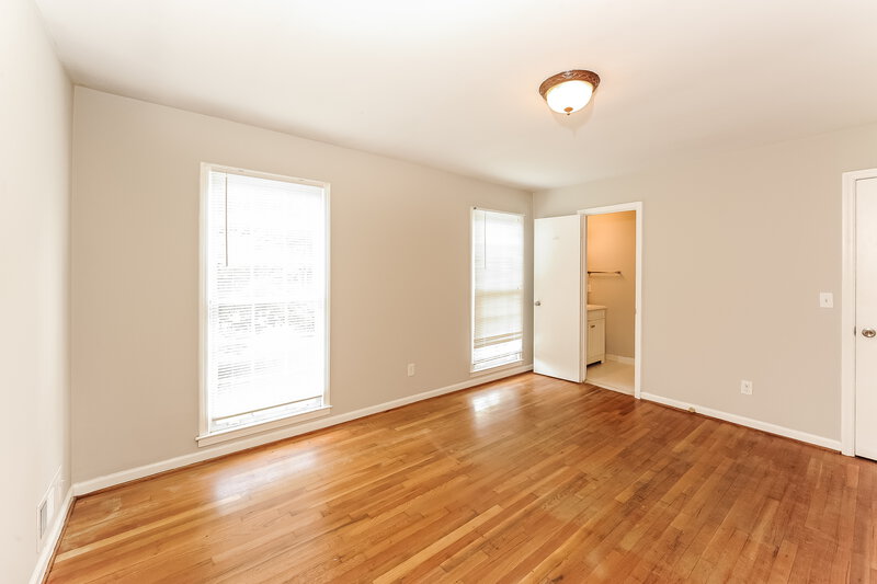 0/Mo, 315 Norcross St Roswell, GA 30075 Bedroom View