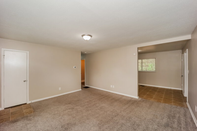 2,210/Mo, 8175 Eton Court Jonesboro, GA 30238 Living Room View