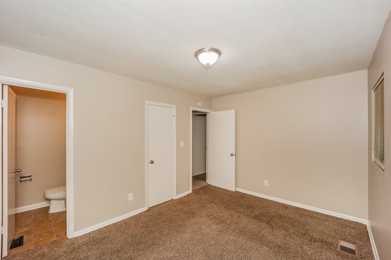 2,210/Mo, 8175 Eton Court Jonesboro, GA 30238 Main Bedroom View 3
