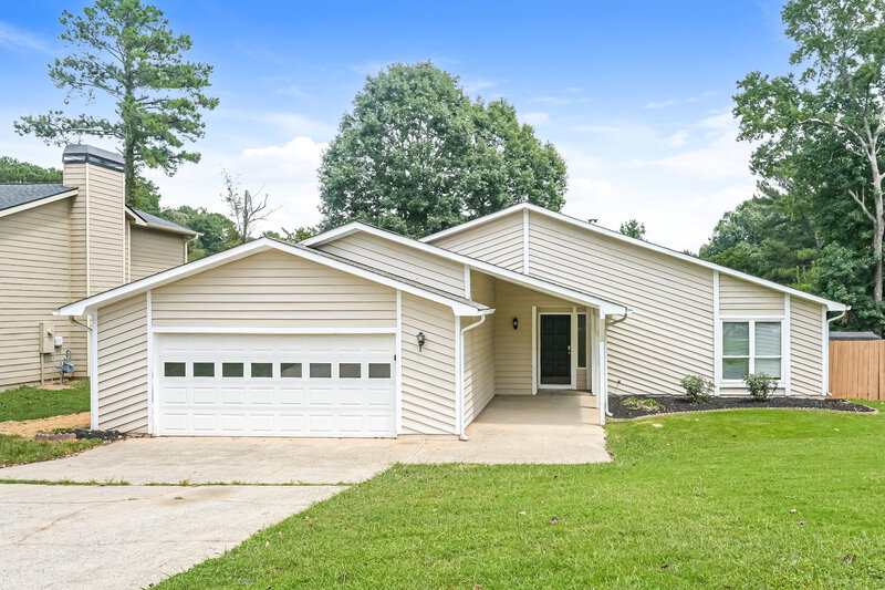 1,940/Mo, 2468 Mistletoe Lane Snellville, GA 30039 External View