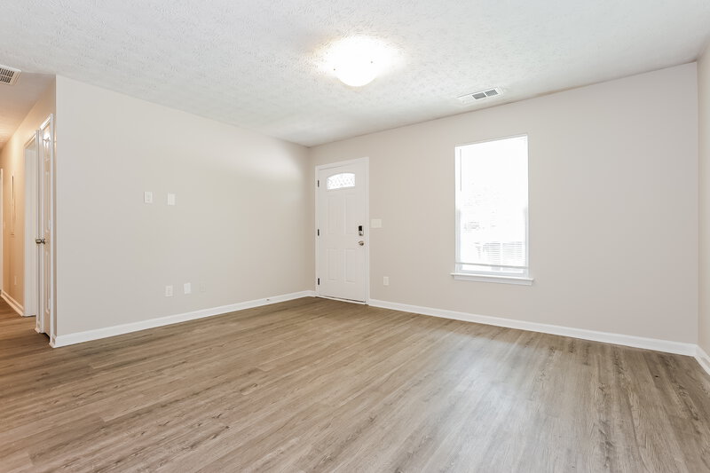 1,650/Mo, 6125 Pineneedle Drive Covington, GA 30014 Living Room View