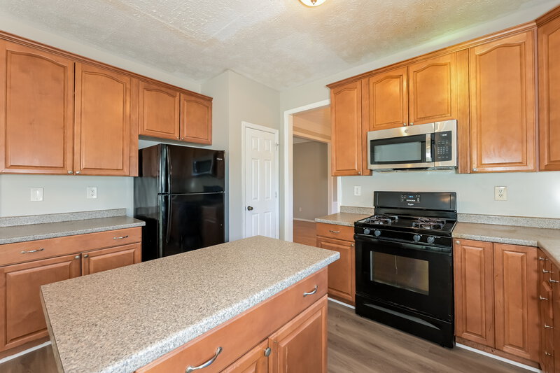 1,890/Mo, 700 Ashton Lane Lawrenceville, GA 30044 Kitchen View 2