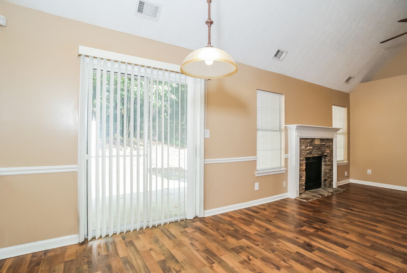 1,980/Mo, 5622 Riverside Drive Sugar Hill, GA 30518 Dining Room View 2