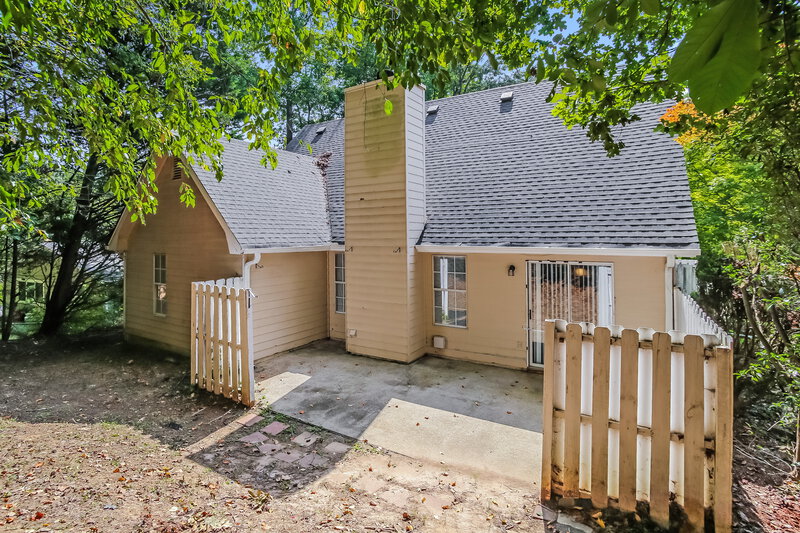 1,980/Mo, 5622 Riverside Drive Sugar Hill, GA 30518 Rear View