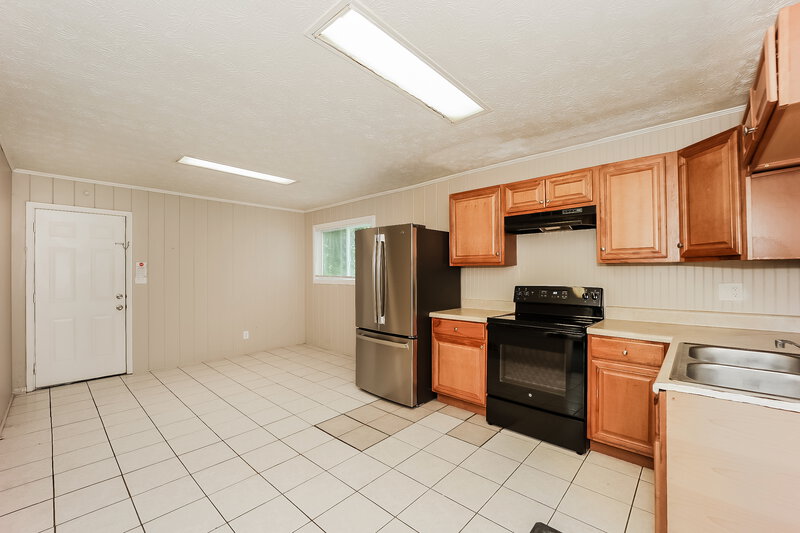 1,790/Mo, 5234 Norman Blvd Atlanta, GA 30349 Kitchen View