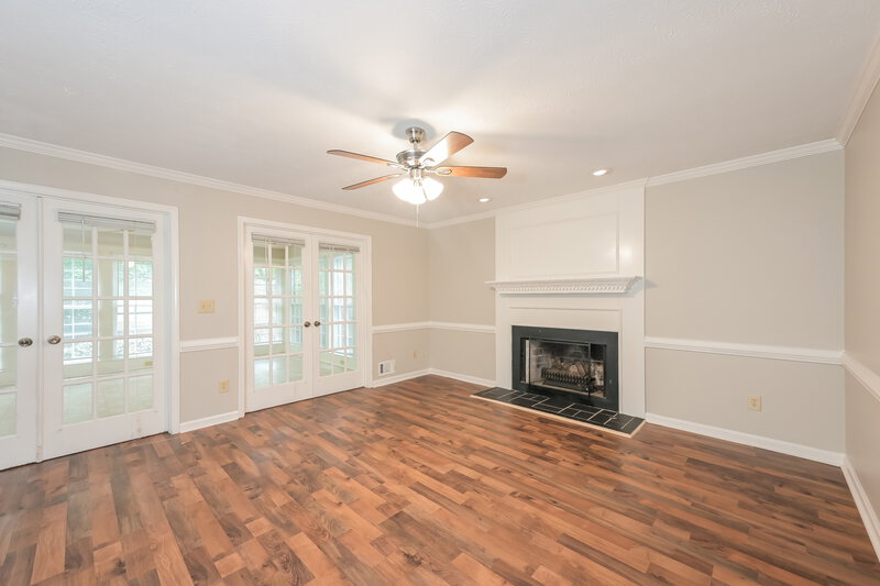 3,370/Mo, 2481 Meadowglen Trail Snellville, GA 30078 Family Room View