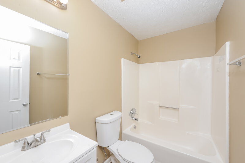 1,600/Mo, 3835 Scarsborough Drive Lawrenceville, GA 30044 Main Bedroom View 3