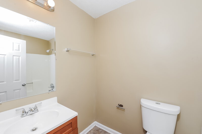 1,600/Mo, 3835 Scarsborough Drive Lawrenceville, GA 30044 Bathroom View