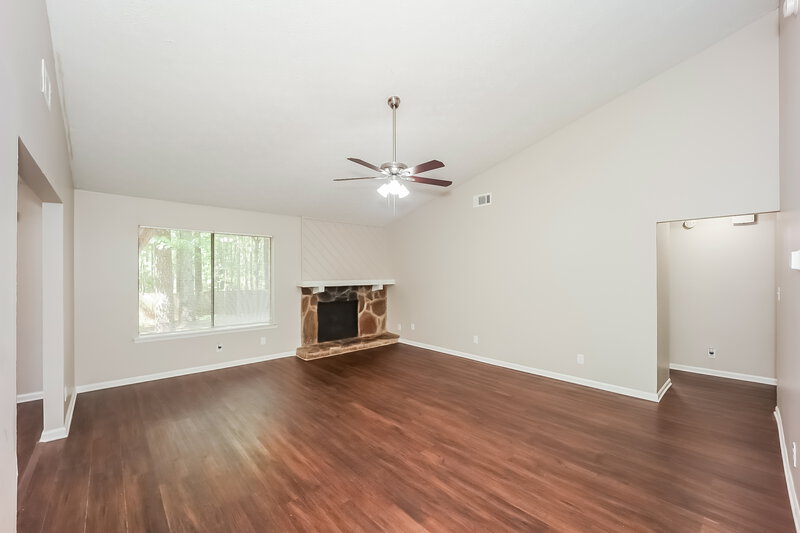 2,190/Mo, 67 Burnham Circle Jonesboro, GA 30238 Living Room View 2