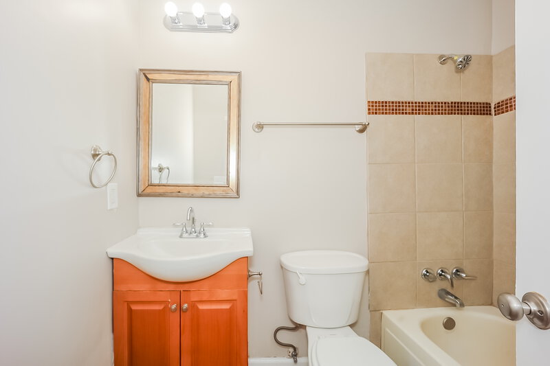 2,190/Mo, 67 Burnham Circle Jonesboro, GA 30238 Main Bathroom View