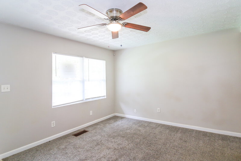 1,570/Mo, 8872 Channing Drive Jonesboro, GA 30238 Living Room View