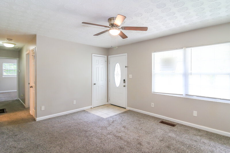 1,570/Mo, 8872 Channing Drive Jonesboro, GA 30238 Living Room View 2