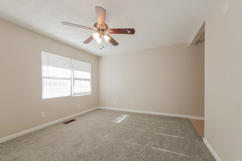 1,500/Mo, 8872 Channing Drive Jonesboro, GA 30238 Living Room View 4