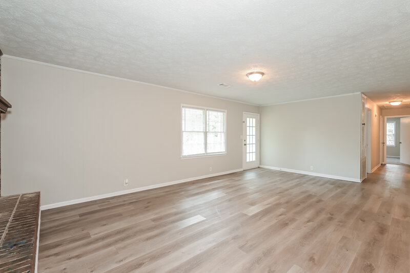 1,510/Mo, 902 Ray Drive Conyers, GA 30012 Living Room View 2