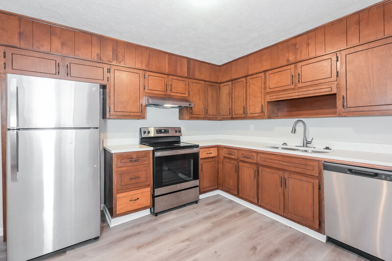 1,510/Mo, 902 Ray Drive Conyers, GA 30012 Kitchen View 2