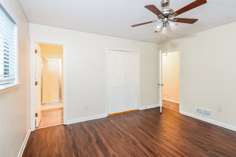 1,860/Mo, 496 Jaywood Drive Stone Mountain, GA 30083 Main Bedroom View 2
