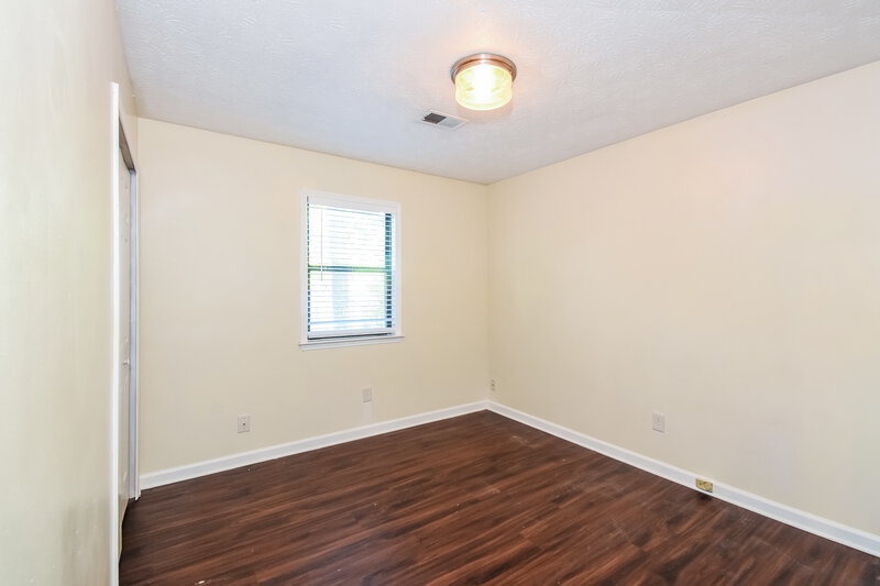 1,860/Mo, 496 Jaywood Drive Stone Mountain, GA 30083 Bedroom View