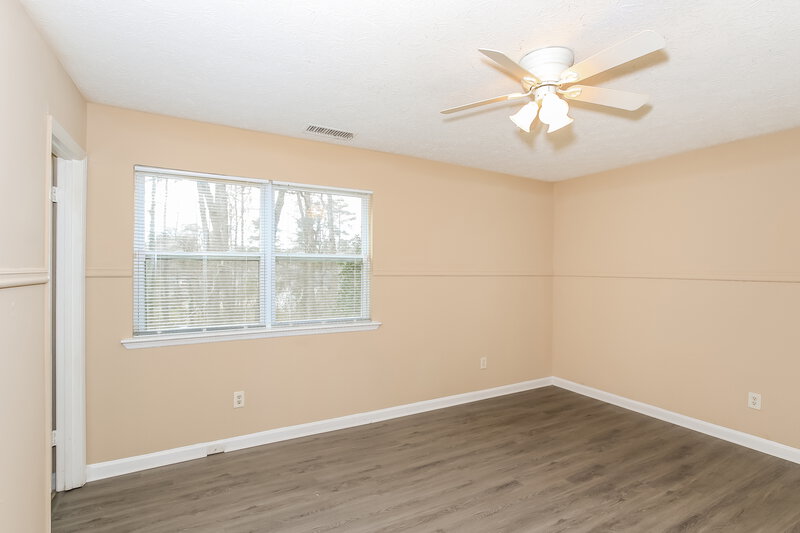 0/Mo, 3451 DEER Trace Lithonia, GA 30038 Main Bedroom View