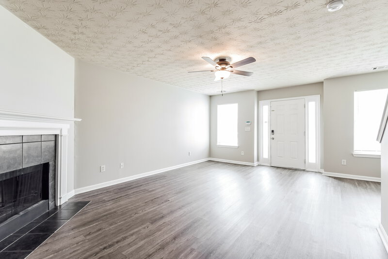 1,455/Mo, 2846 VINING RIDGE TER Decatur, GA 30034 Living Room View 3