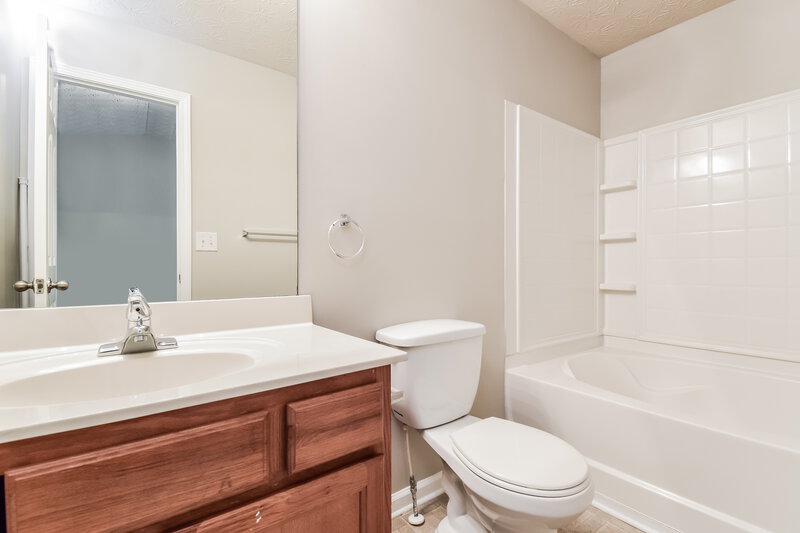 1,455/Mo, 2846 VINING RIDGE TER Decatur, GA 30034 Bathroom View