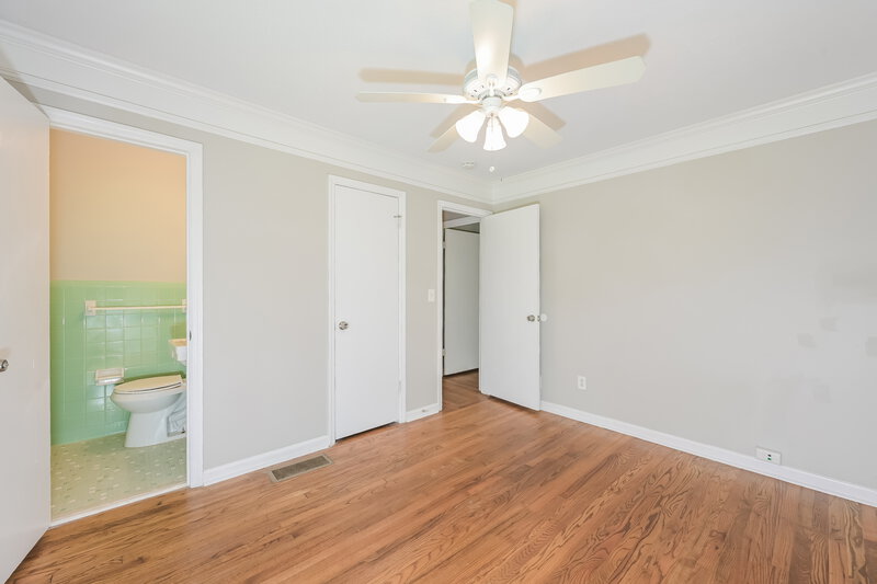 1,605/Mo, 43 Pool Circle Auburn, GA 30011 Main Bedroom View