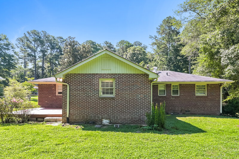 1,605/Mo, 43 Pool Circle Auburn, GA 30011 Rear View