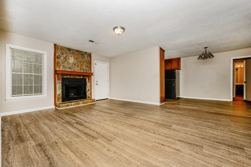 1,930/Mo, 235 Ashland Drive Stockbridge, GA 30281 Living Room View