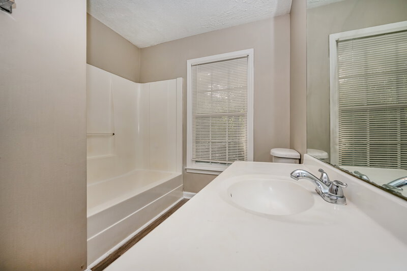 1,930/Mo, 235 Ashland Drive Stockbridge, GA 30281 Bathroom View