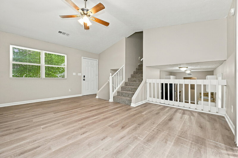 1,540/Mo, 4839 Mainstreet Valley Trace Stone Mountain, GA 30088 Living Room View
