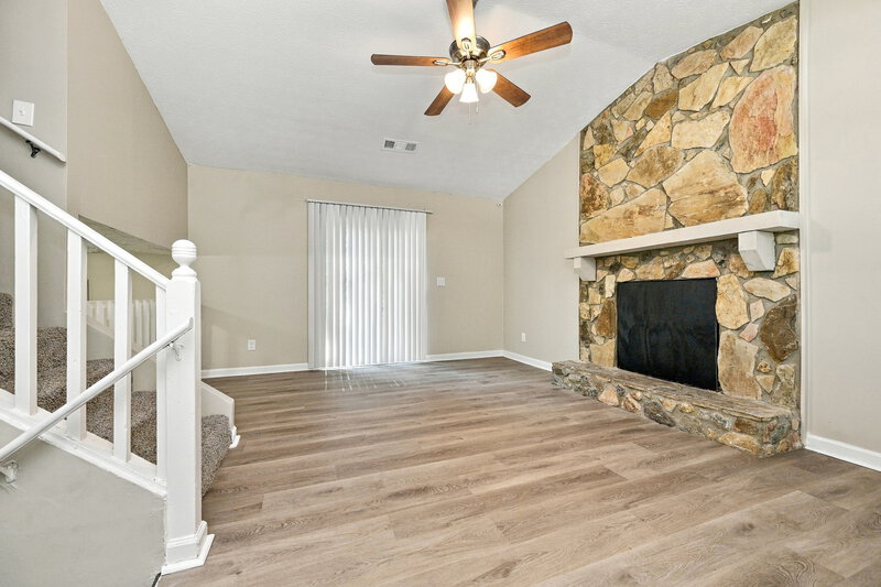 1,540/Mo, 4839 Mainstreet Valley Trace Stone Mountain, GA 30088 Living Room View 2