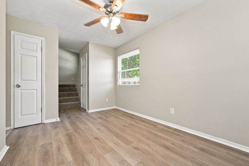 1,540/Mo, 4839 Mainstreet Valley Trace Stone Mountain, GA 30088 Dining Room View