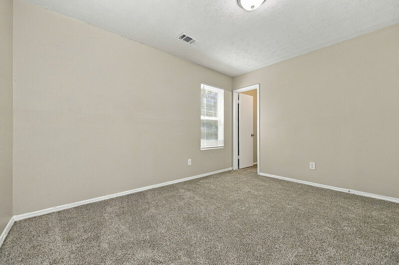 1,540/Mo, 4839 Mainstreet Valley Trace Stone Mountain, GA 30088 Primary Bedroom View