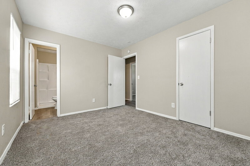 1,540/Mo, 4839 Mainstreet Valley Trace Stone Mountain, GA 30088 Primary Bedroom View 2