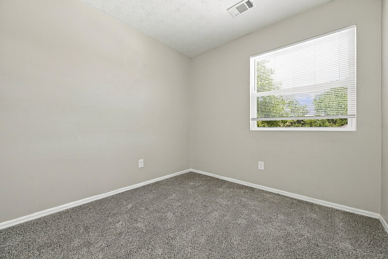 1,540/Mo, 4839 Mainstreet Valley Trace Stone Mountain, GA 30088 Bedroom View 3