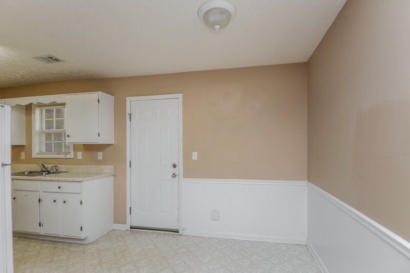 2,220/Mo, 24 Cool Water Court Dallas, GA 30157 Dining Room View