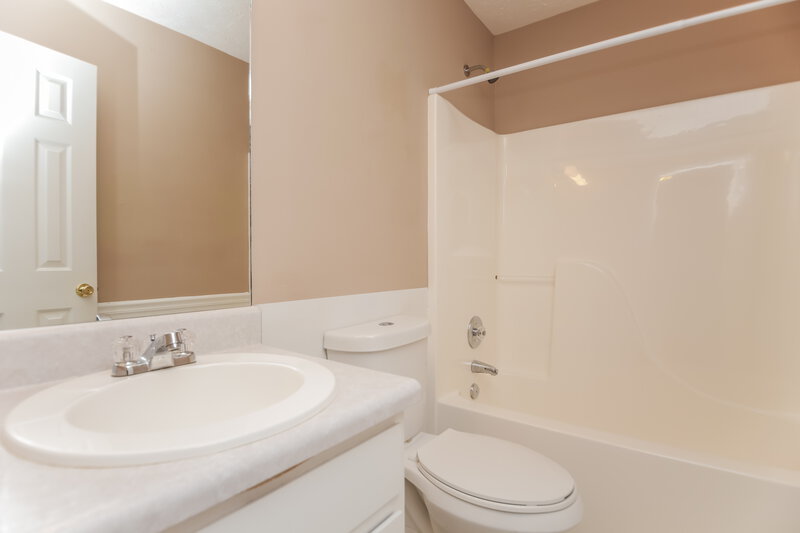2,220/Mo, 24 Cool Water Court Dallas, GA 30157 Bathroom View