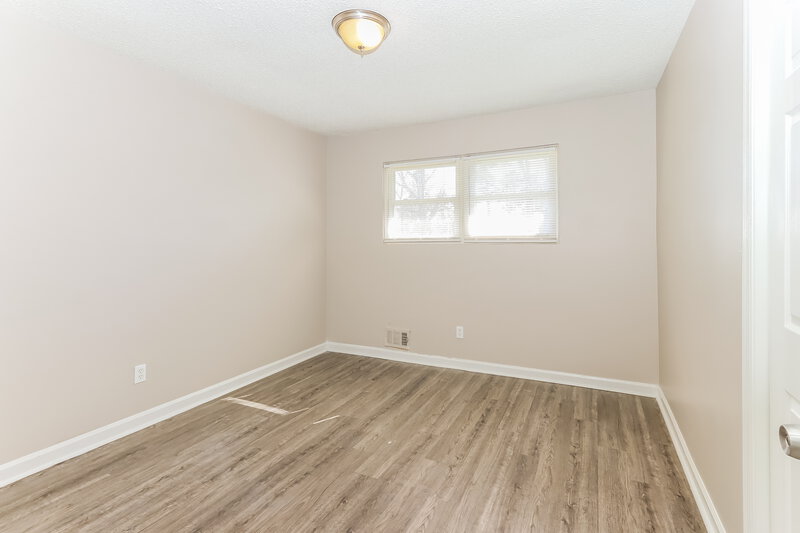 1,435/Mo, 429 Azalea Drive Stockbridge, GA 30281 Main Bedroom View