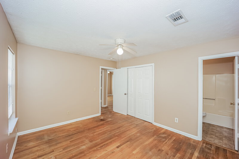 1,495/Mo, 6269 Valdez Drive Rex, GA 30273 Main Bedroom View 3