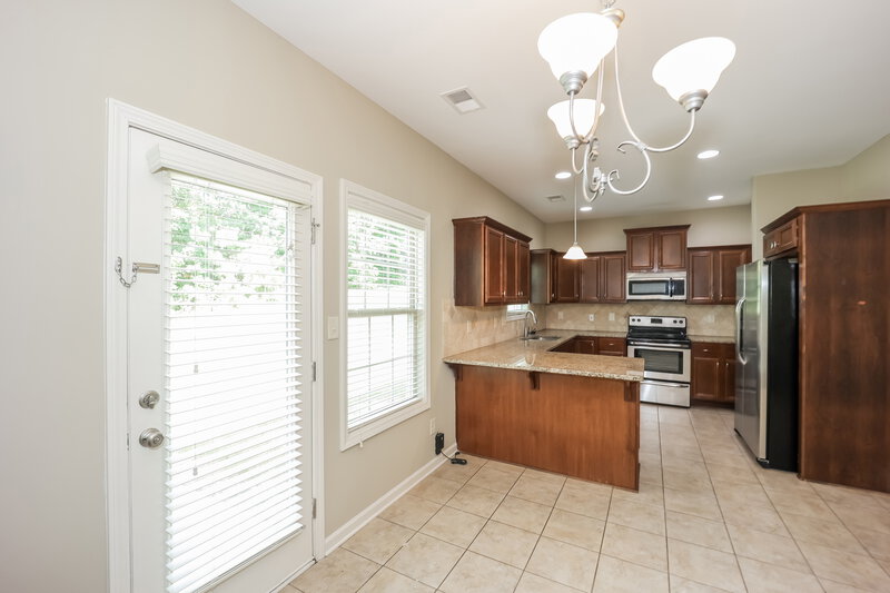 1,699/Mo, 114 Shannon Chase Court Fairburn, GA 30213 Kitchen View 2