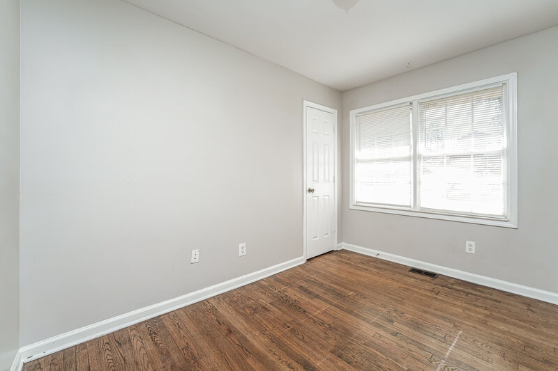 1,725/Mo, 454 New Street Buford, GA 30518 Bedroom View