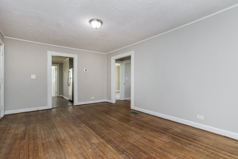 1,495/Mo, 195 Neely Hammonds Road Covington, GA 30014 Living Room View 2