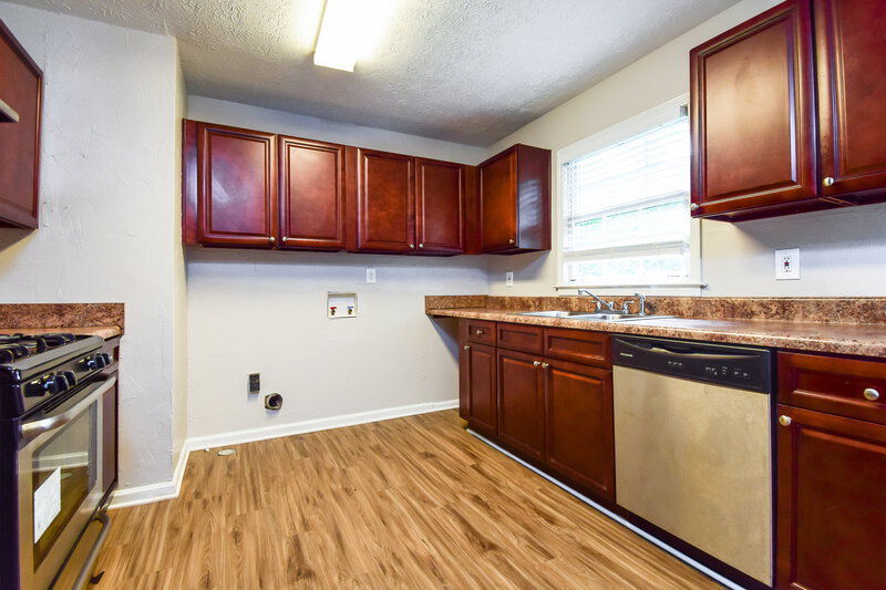 1,665/Mo, 900 Orris Lane Mableton, GA 30126 Kitchen View