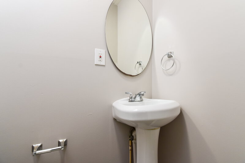 1,665/Mo, 900 Orris Lane Mableton, GA 30126 Bathroom View